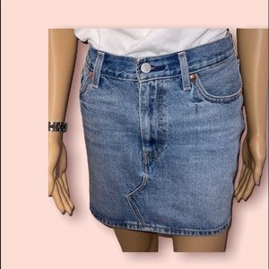 LEVI STRAUSS & CO. Denim skirt